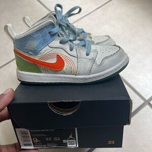 Jordan Blue and Orange Sneakers High-Top Design